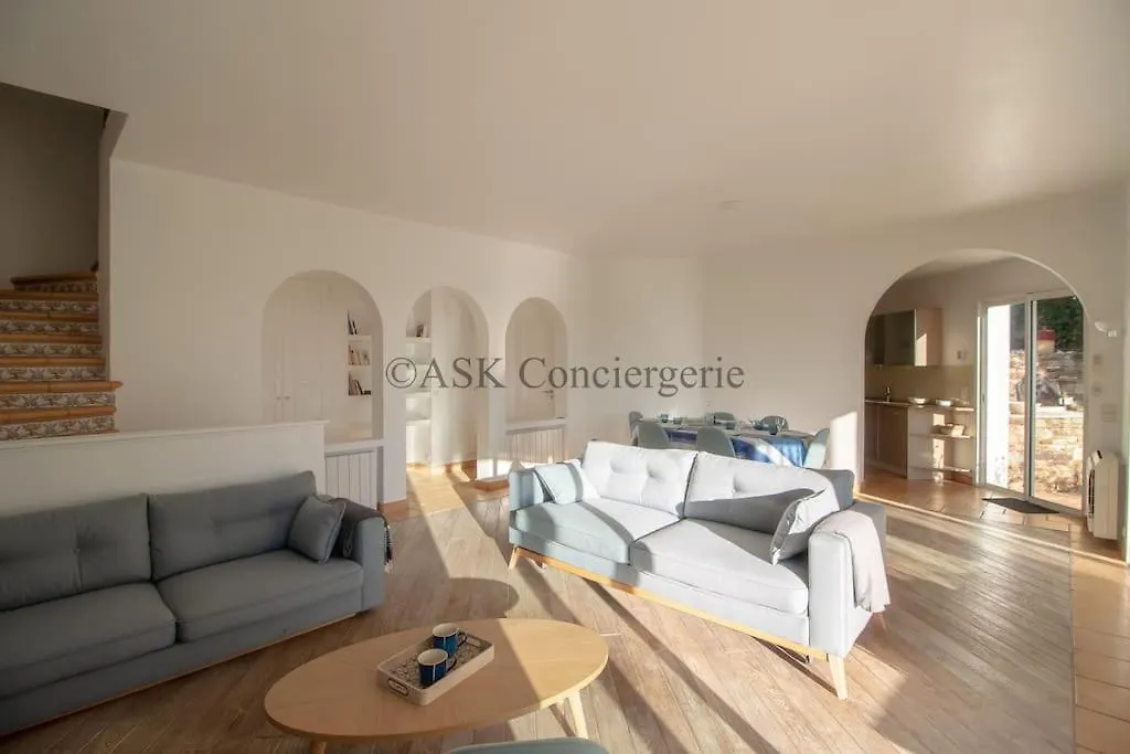 Villa L'Oranger Vue Mer Et Piscine La Croix-Valmer 0*,  France