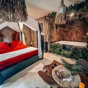 Appartement La Grotte Chambre Jacuzzi Charme Romantique Terrasse Privée 300m Plage Et Restaurants Valmer - Golfe Saint Tropez, La Croix-Valmer